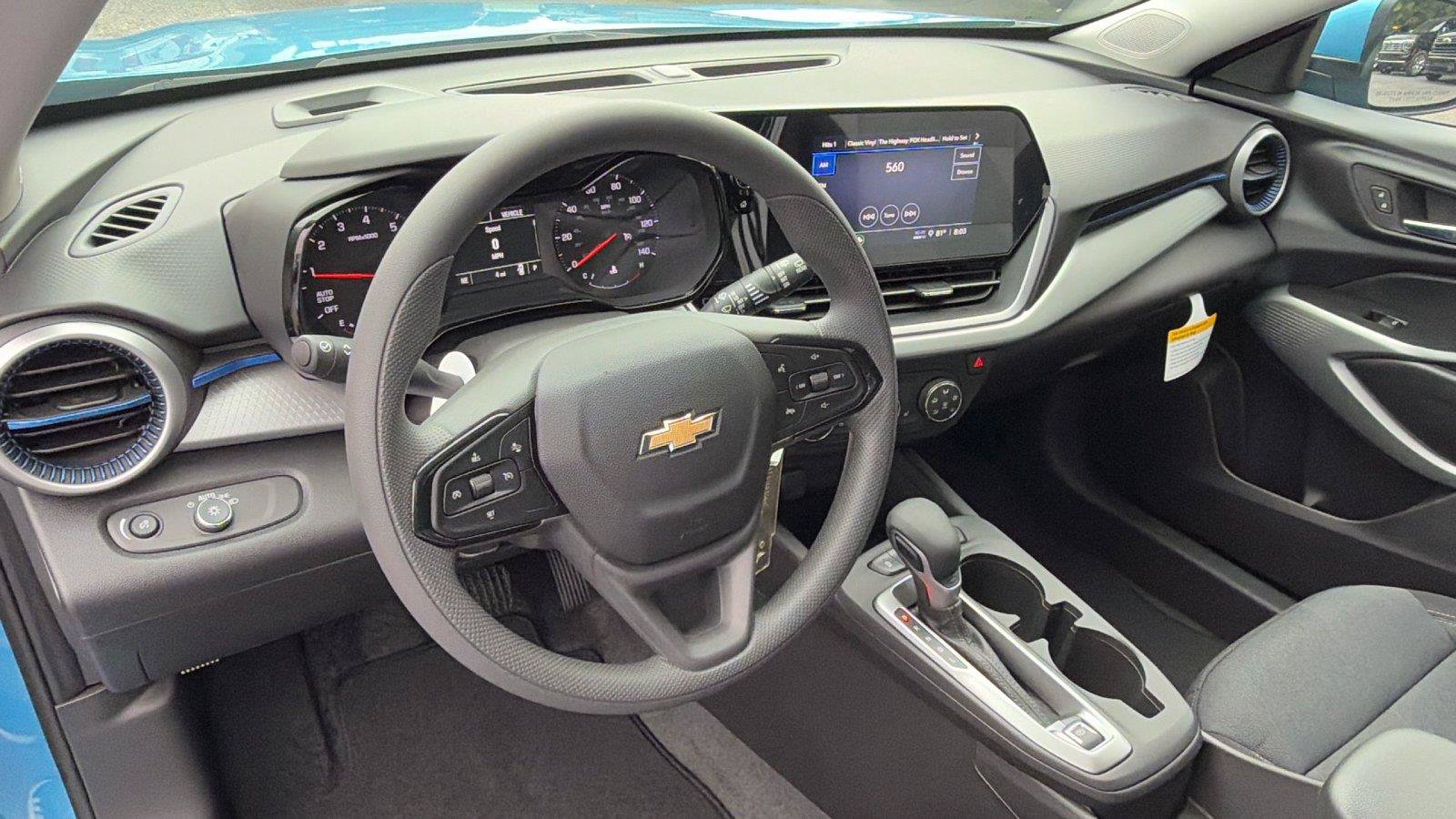 New 2026 Chevrolet Trax LS w/ LS Convenience Package FWD image 3