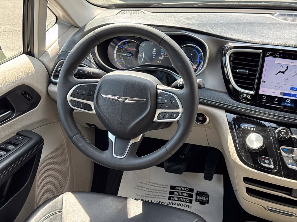Used 2024 Chrysler Pacifica Limited FWD image 18