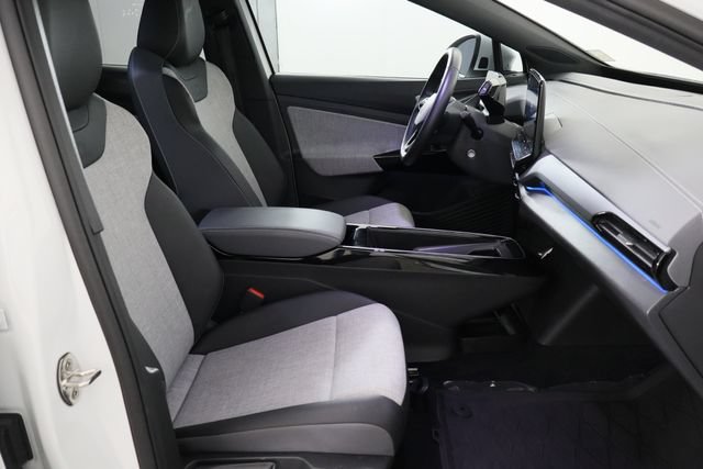 Used 2024 Volkswagen ID.4 2WD image 17