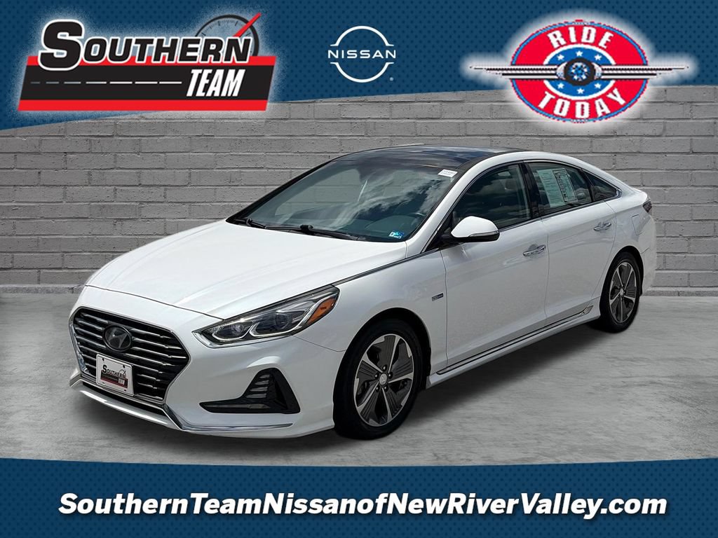 Used 2019 Hyundai Sonata Limited w/ Ultimate Package 02