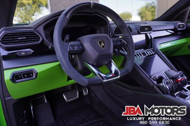 Used 2021 Lamborghini Urus AWD/4WD image 91