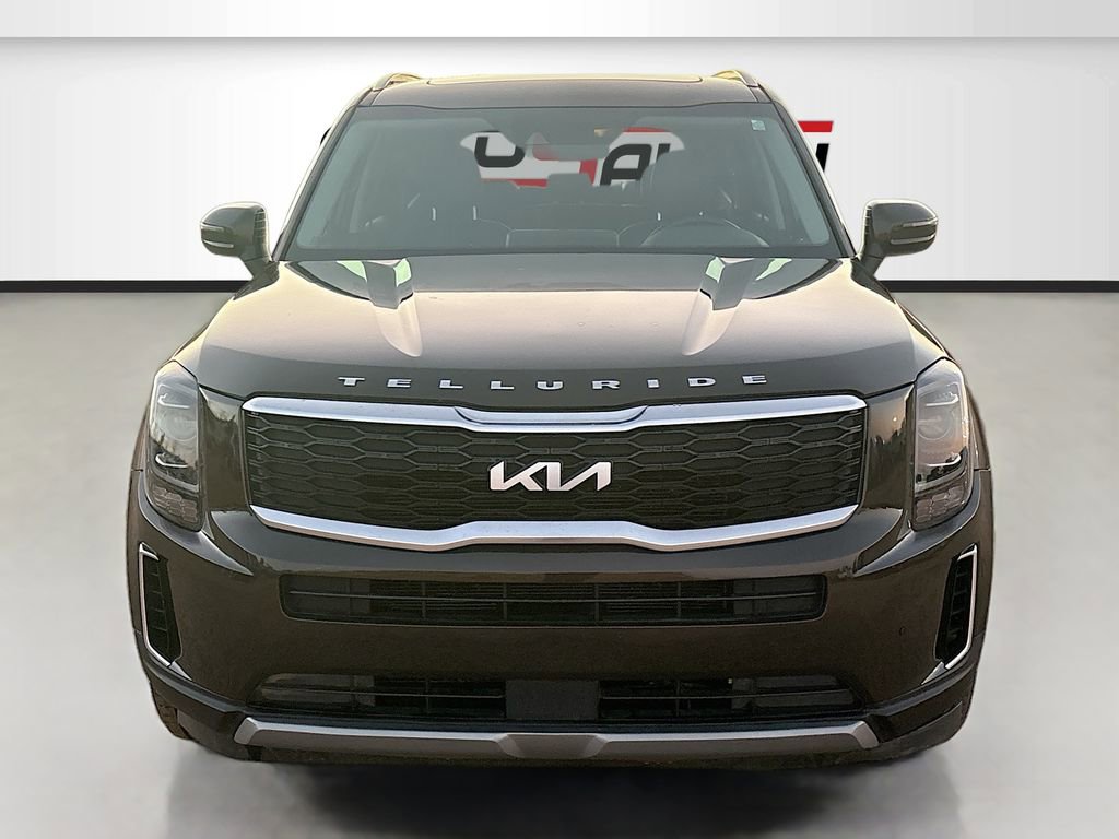 Used 2022 Kia Telluride EX w/ Towing Package image 2