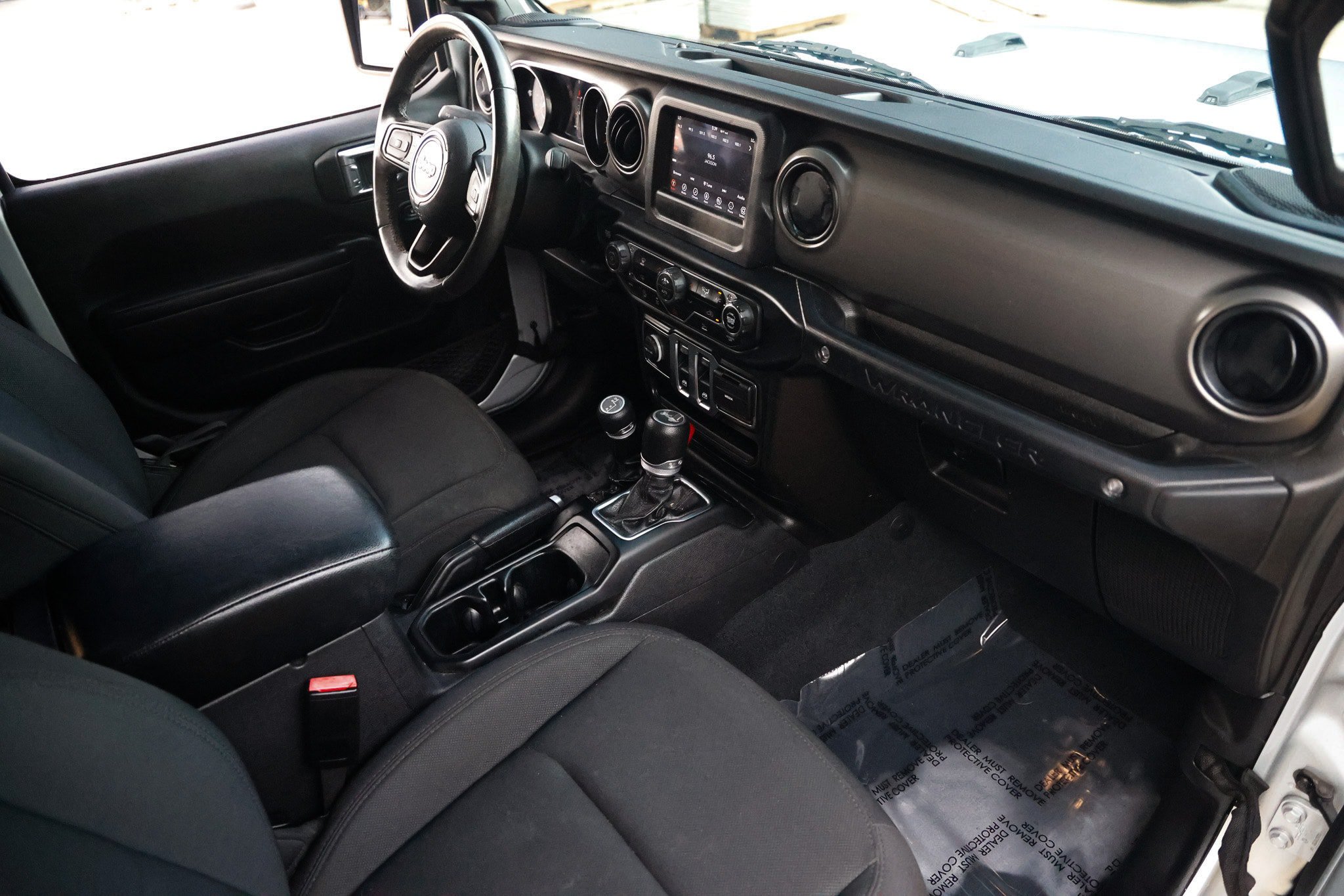 Used 2022 Jeep Wrangler Sport AWD/4WD image 16