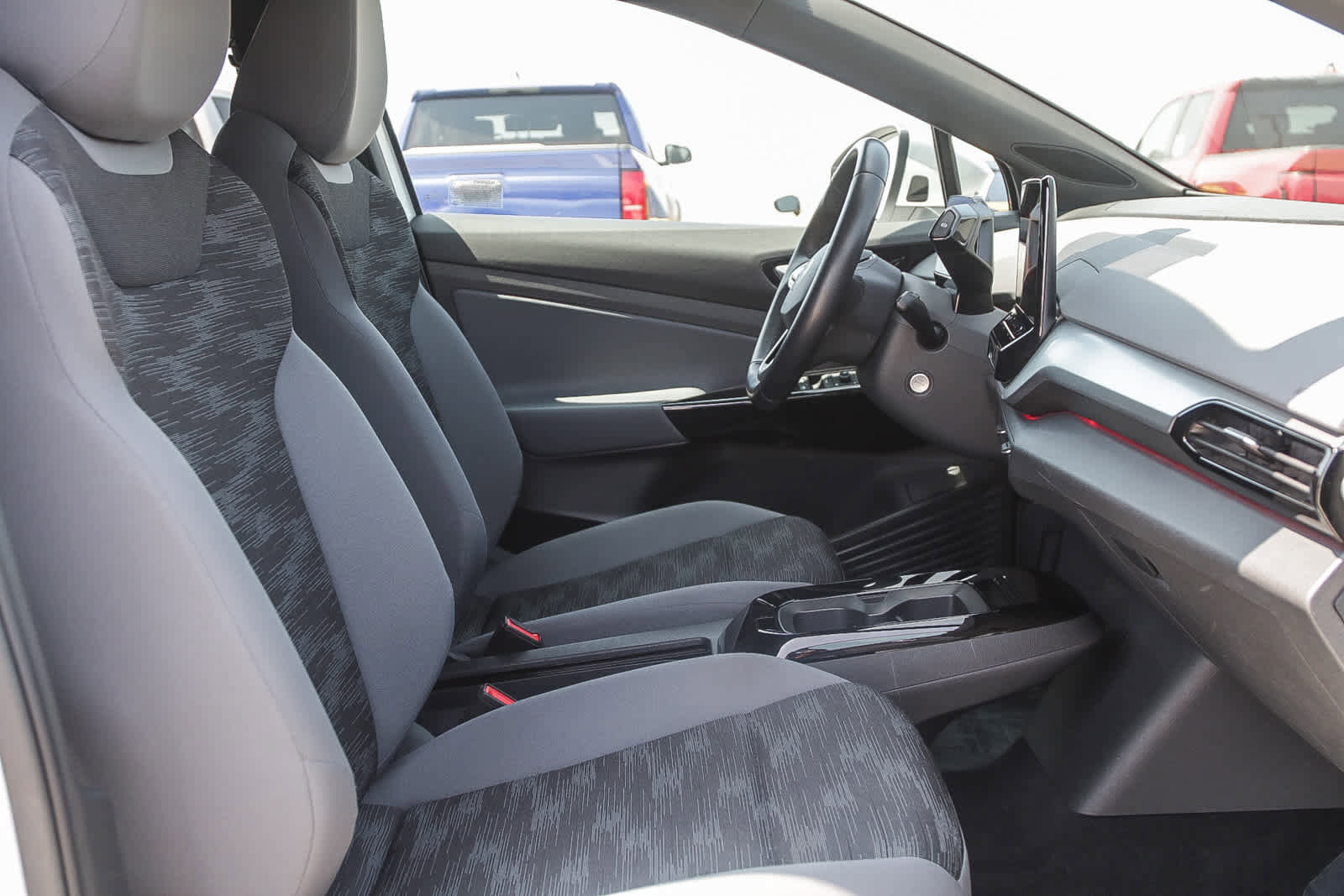 Used 2022 Volkswagen ID.4 Pro image 16