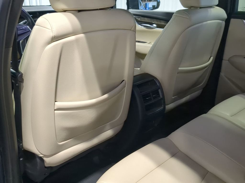 Used 2019 Cadillac XT5 Base image 30