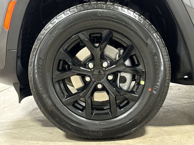 New 2026 Jeep Grand Cherokee Altitude AWD/4WD image 27