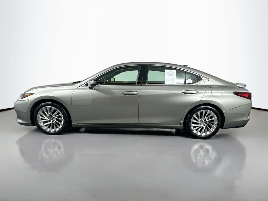 Used 2020 Lexus ES 350 Luxury w/ Accessory Package image 8