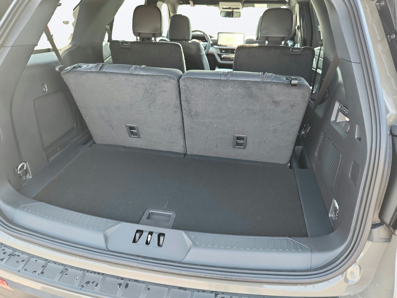 New 2026 Ford Explorer ST w/ Sun And Sound Package AWD/4WD image 28