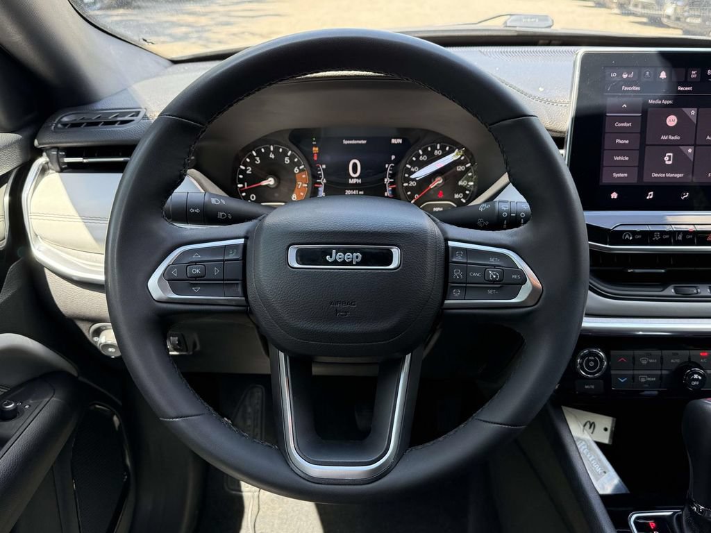 Used 2023 Jeep Compass Limited AWD/4WD image 18