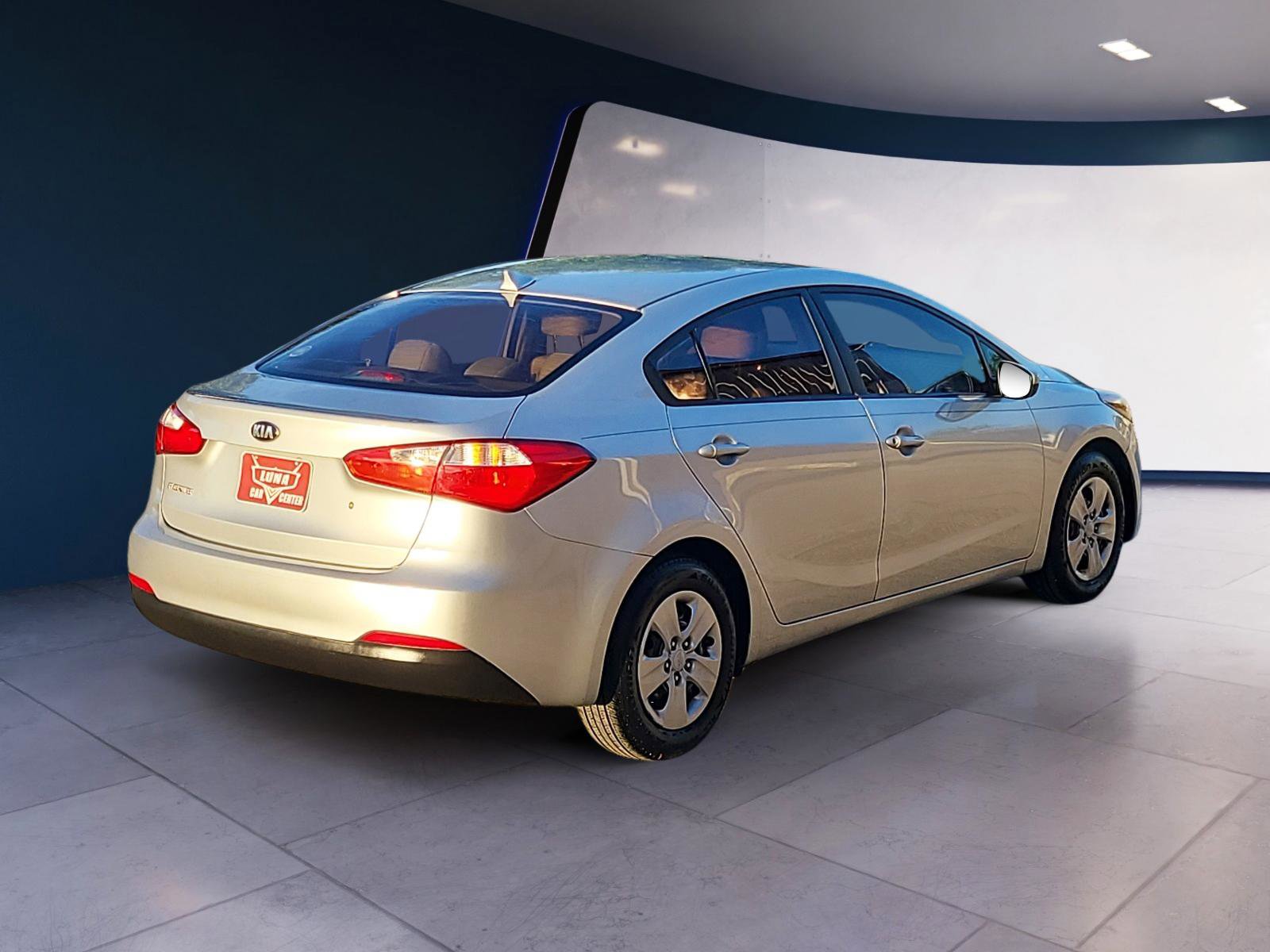 Used 2014 Kia Forte LX FWD image 5
