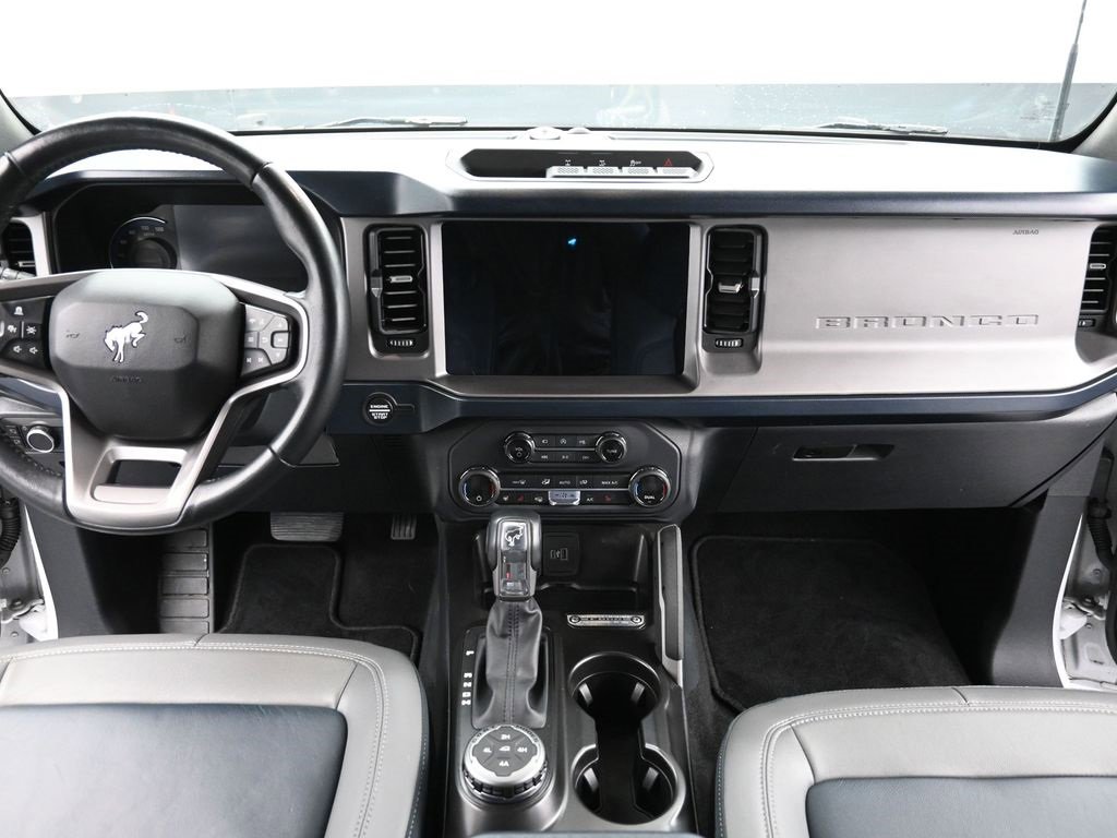 Used 2023 Ford Bronco Outer Banks image 16