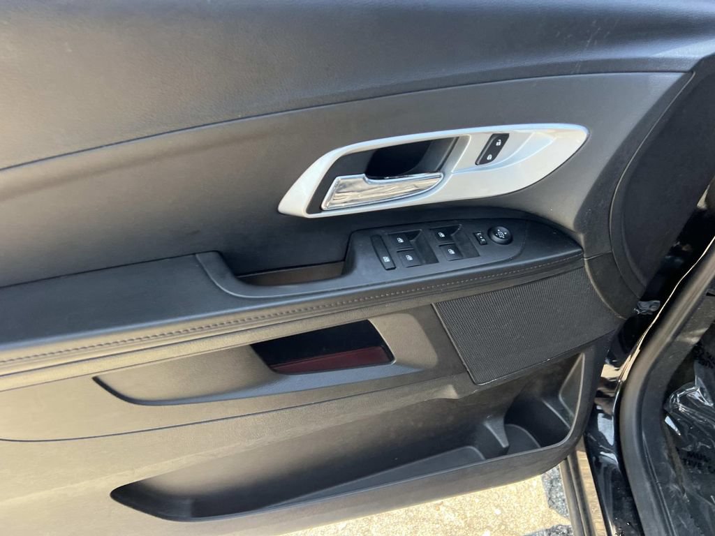 Used 2015 Chevrolet Equinox LS FWD image 12