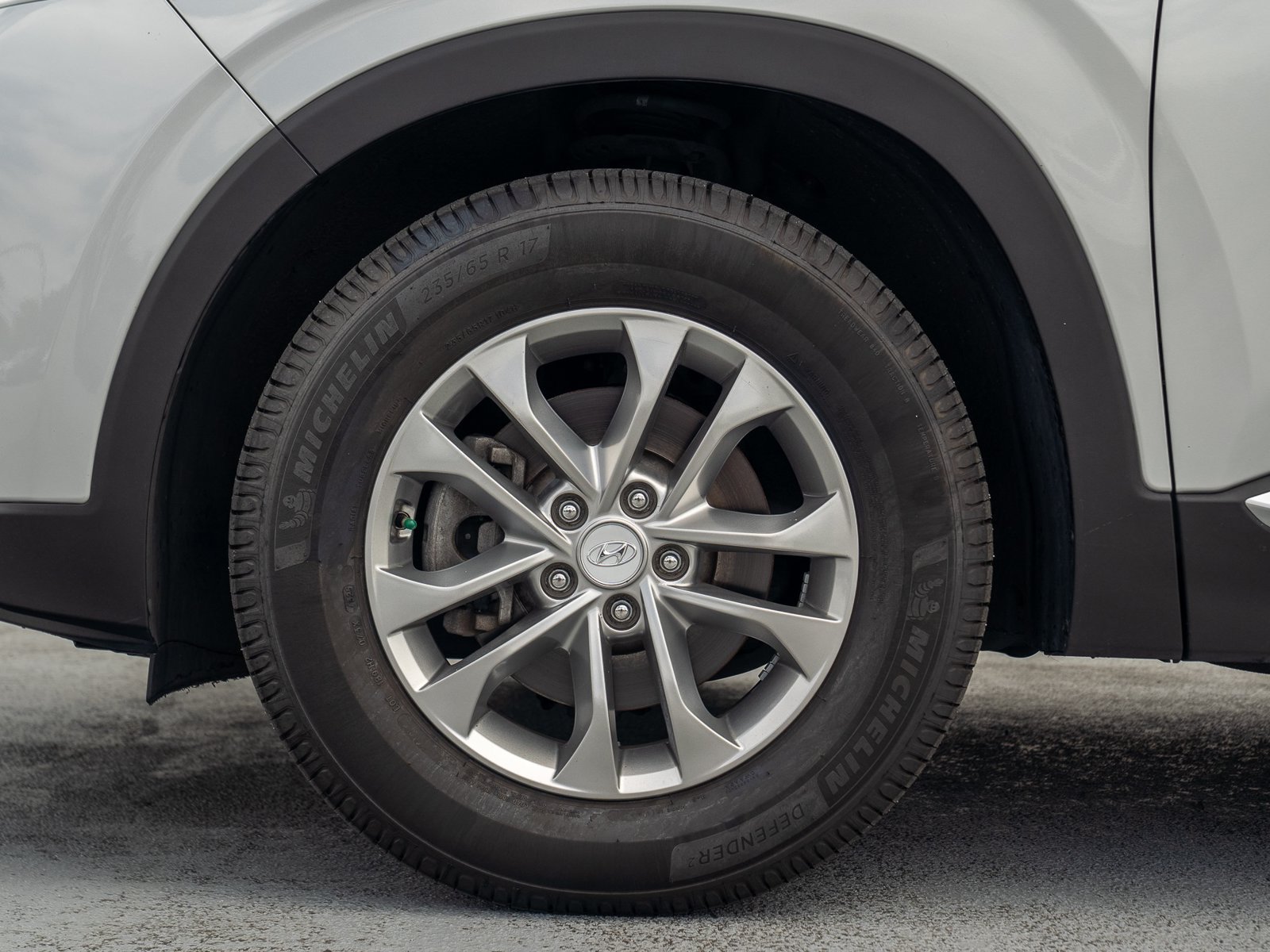 Used 2019 Hyundai Santa Fe SE AWD/4WD image 11