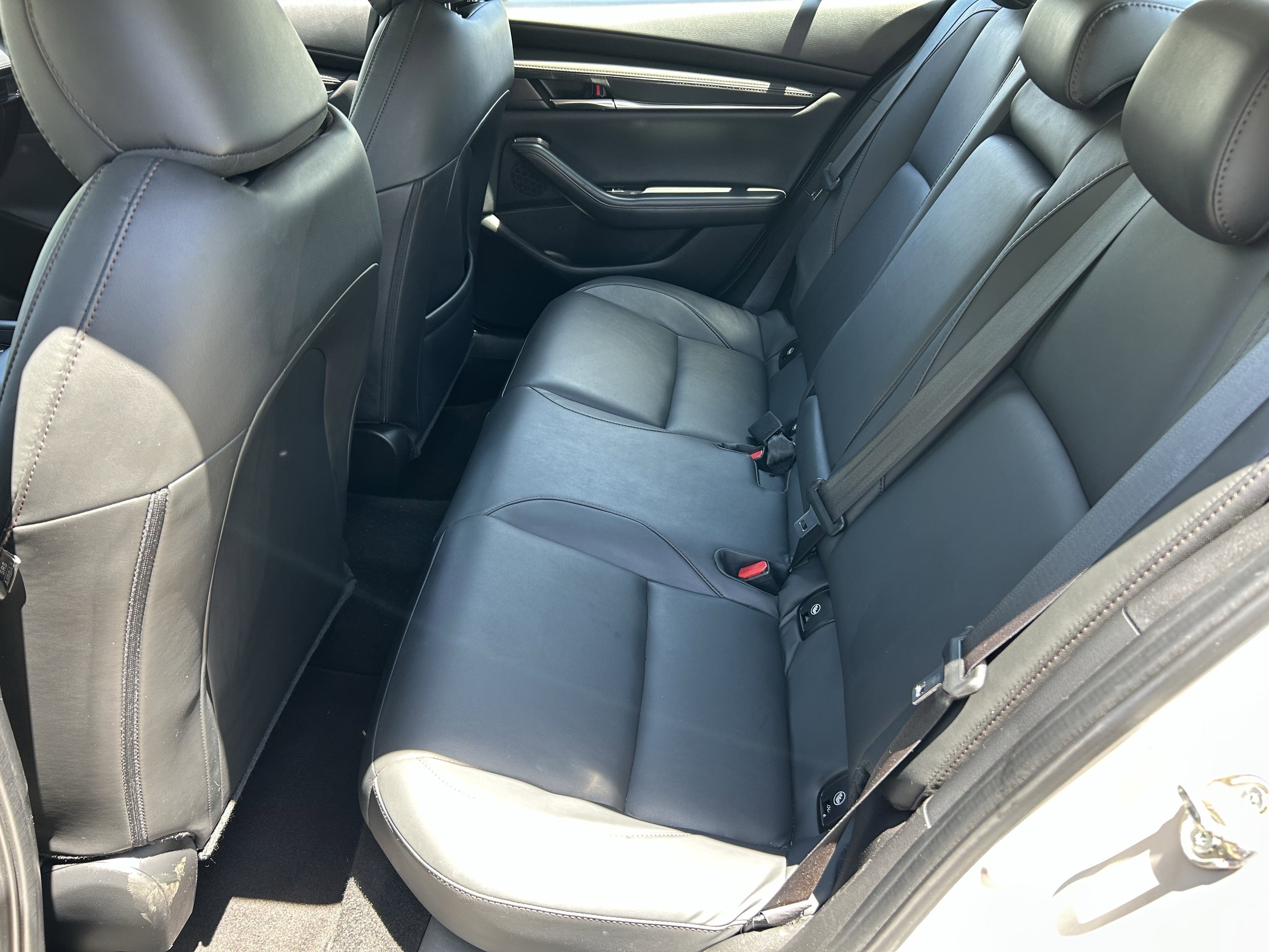 Used 2025 MAZDA MAZDA3 s FWD image 15