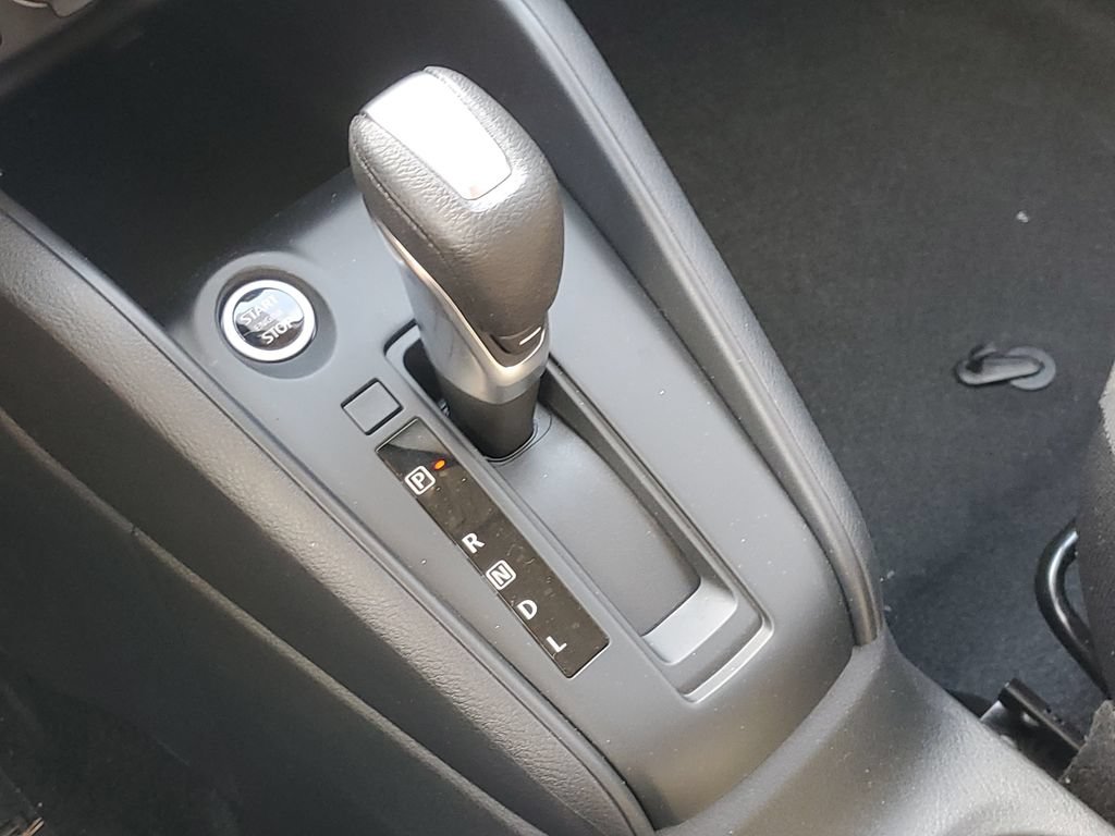New 2025 Nissan Kicks Play S FWD image 32