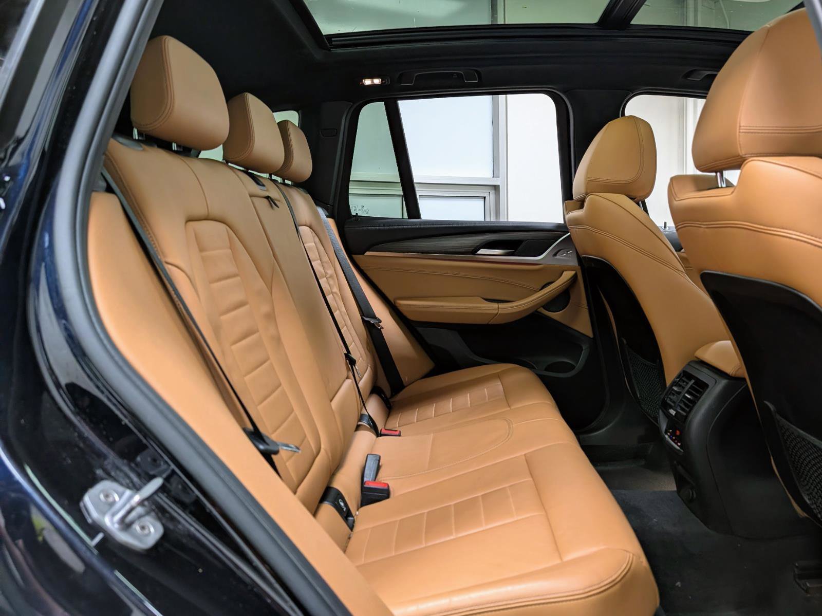 Used 2018 BMW X3 M40i image 23