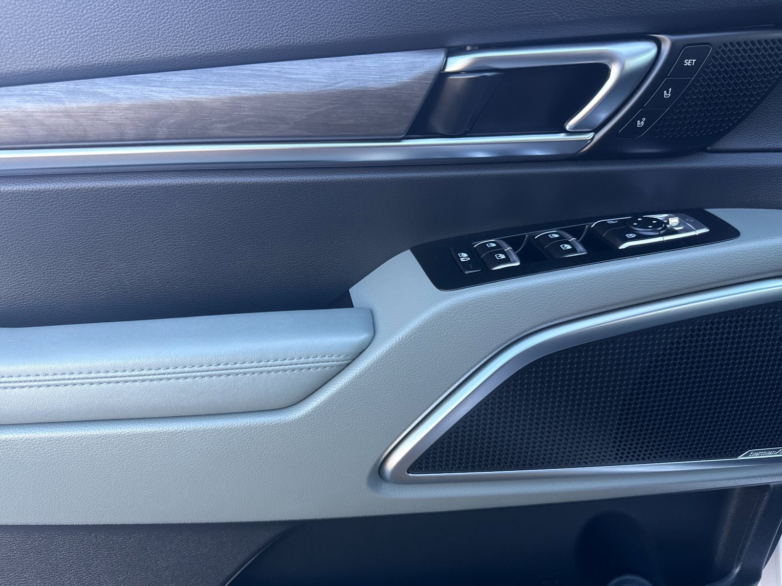 Used 2024 Kia Telluride SX Prestige X-Line image 10