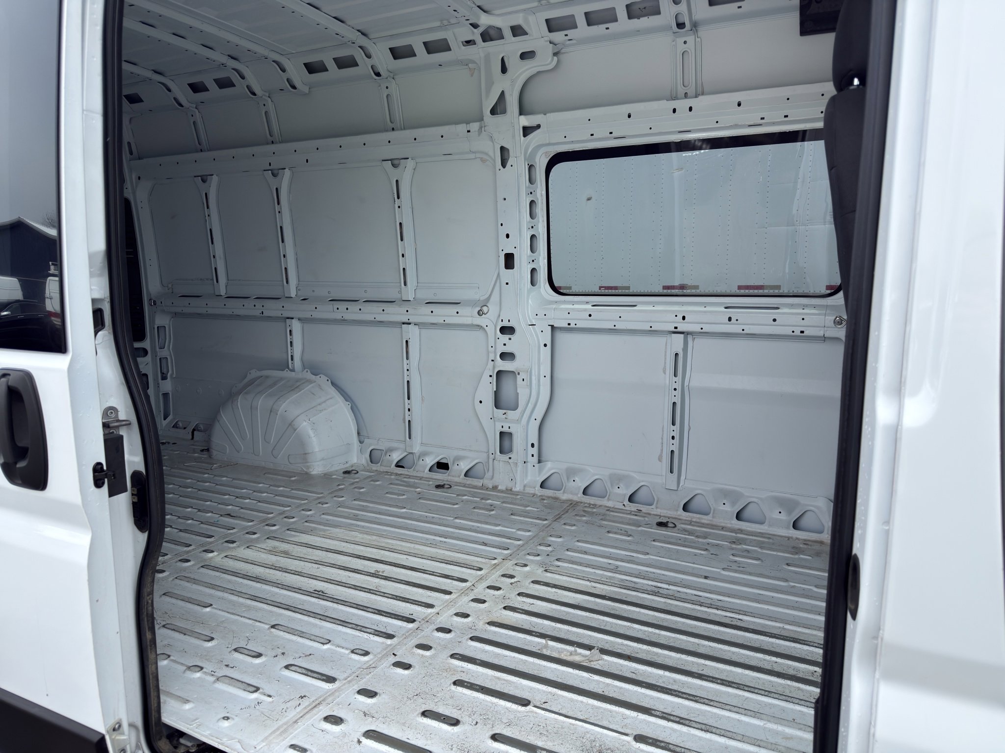 Used 2023 RAM ProMaster 3500 image 19