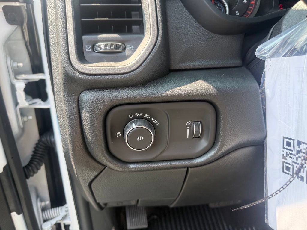 New 2026 RAM 3500 Tradesman w/ Chrome Appearance Group A AWD/4WD image 16