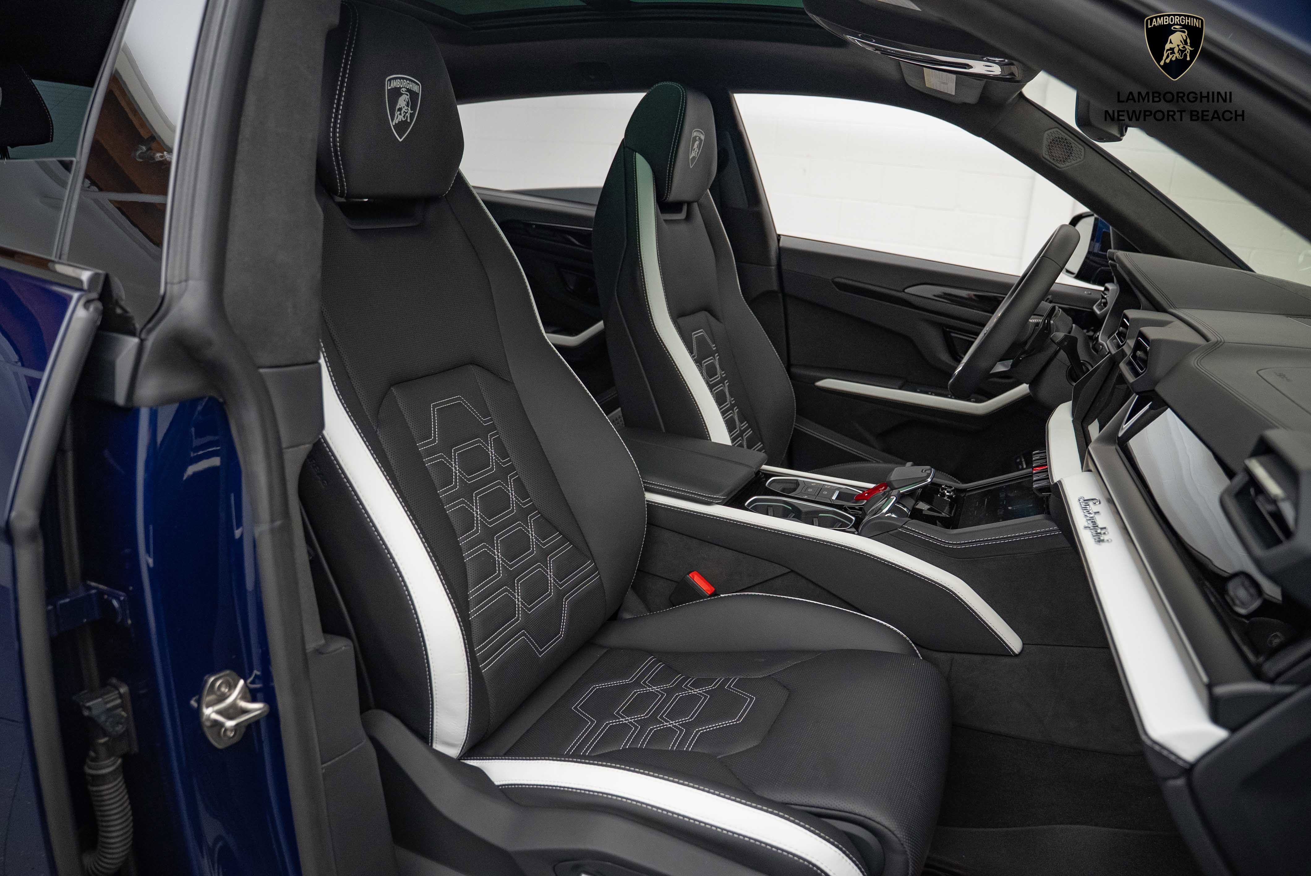 Used 2025 Lamborghini Urus SE image 8