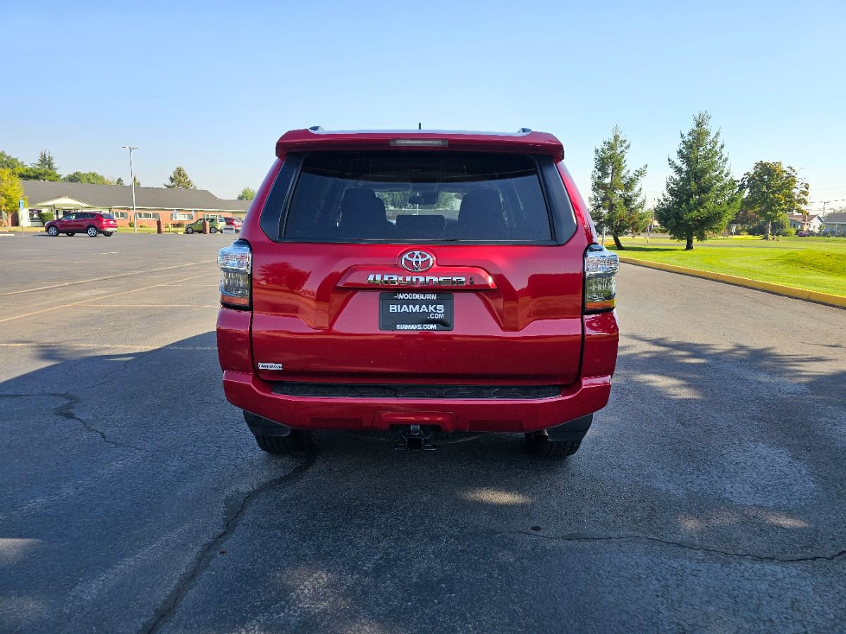Used 2024 Toyota 4Runner SR5 image 18