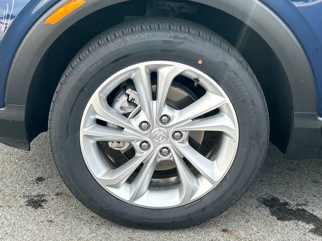 Used 2023 Buick Encore GX Preferred w/ Cold Weather Comfort Package AWD/4WD image 17
