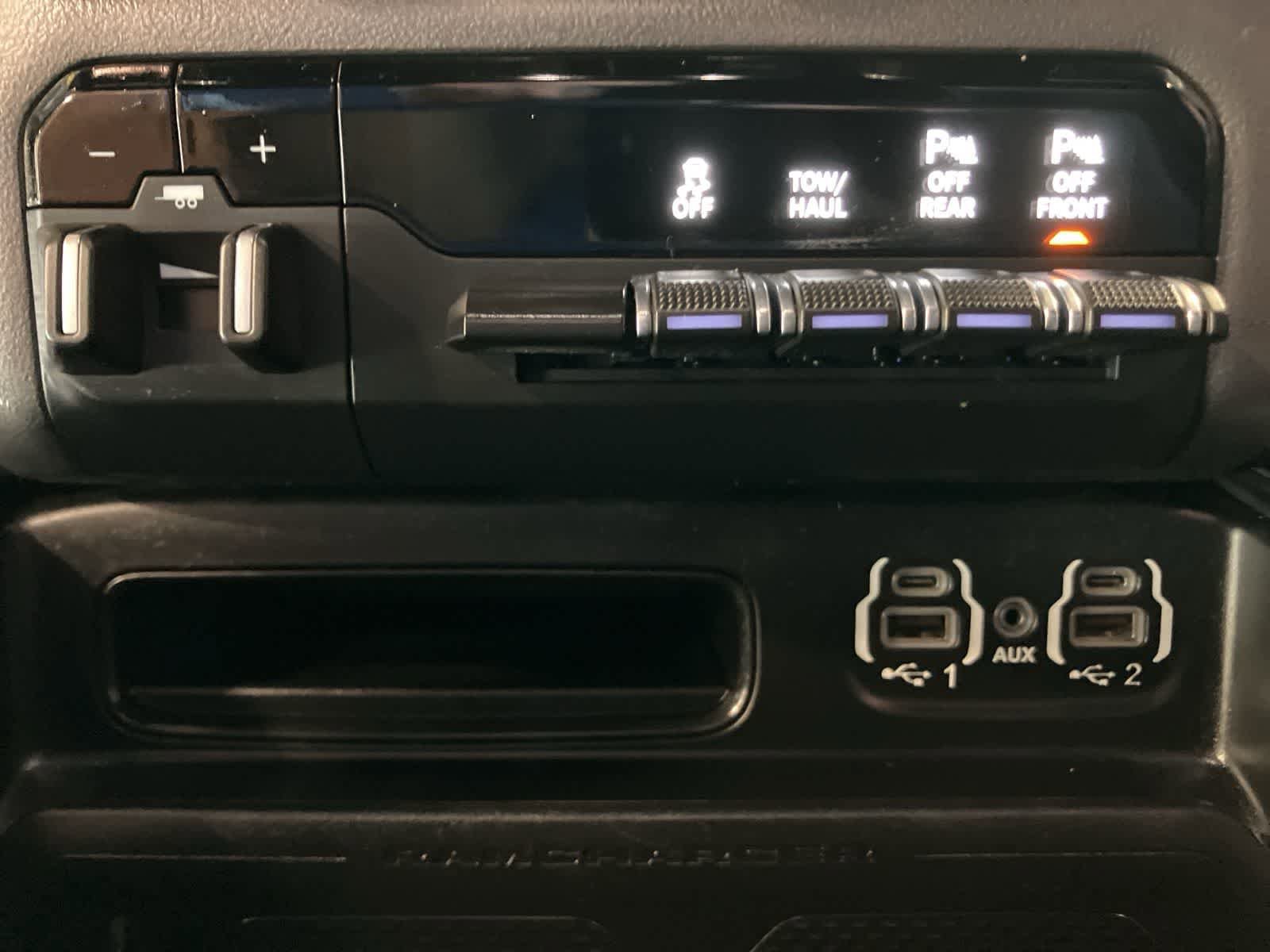 Used 2022 RAM 1500 Laramie AWD/4WD image 19