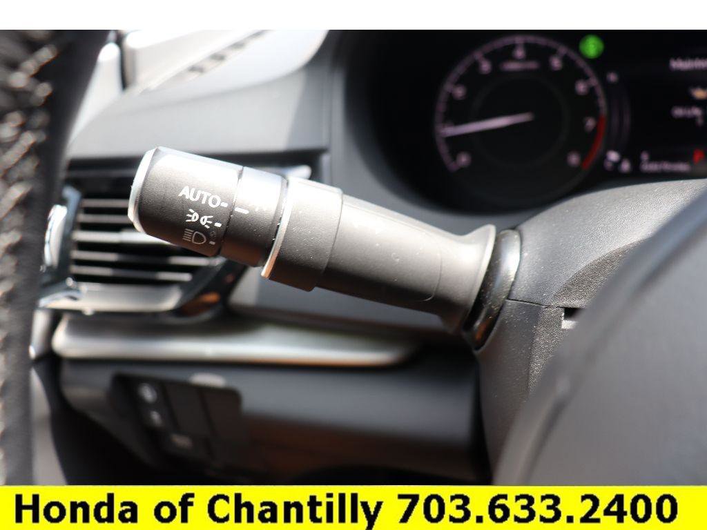 Used 2024 Acura RDX SH-AWD image 10