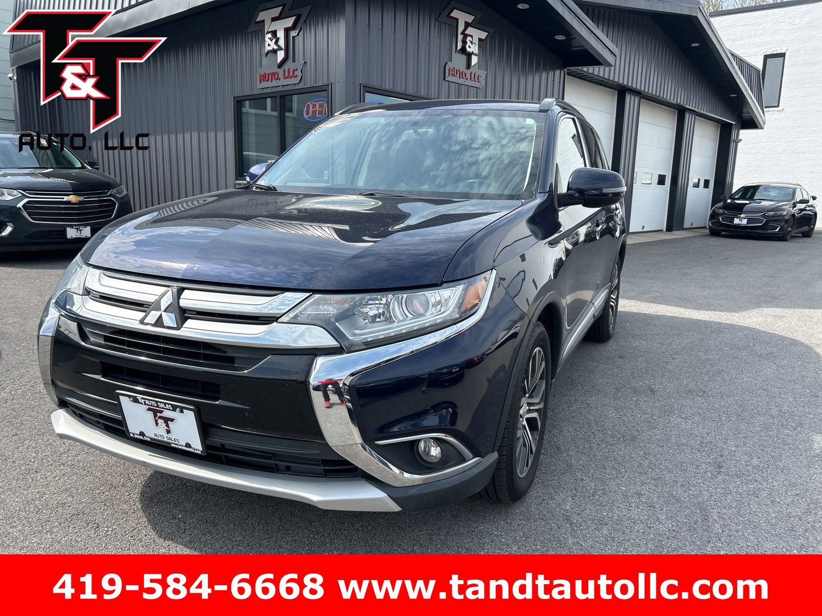Used 2016 Mitsubishi Outlander SE image 1