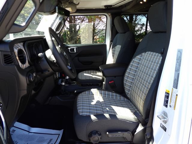 New 2026 Jeep Gladiator Mojave AWD/4WD image 13