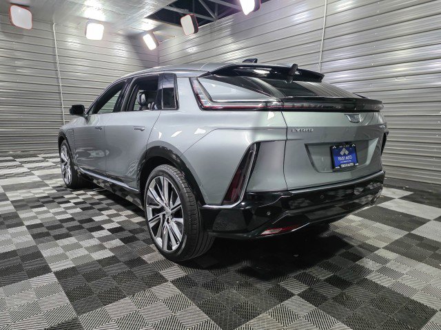 Used 2025 Cadillac Lyriq Luxury w/ LPO, Floor Liner Package image 7