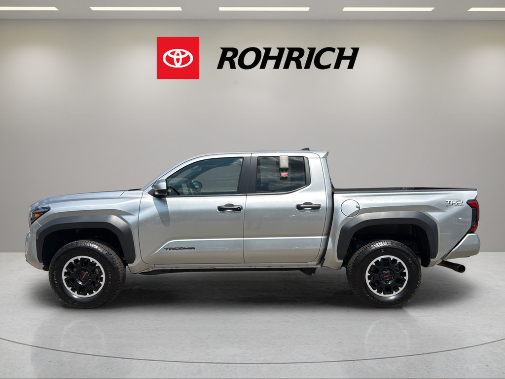 Used 2024 Toyota Tacoma 4x4 Double Cab image 9
