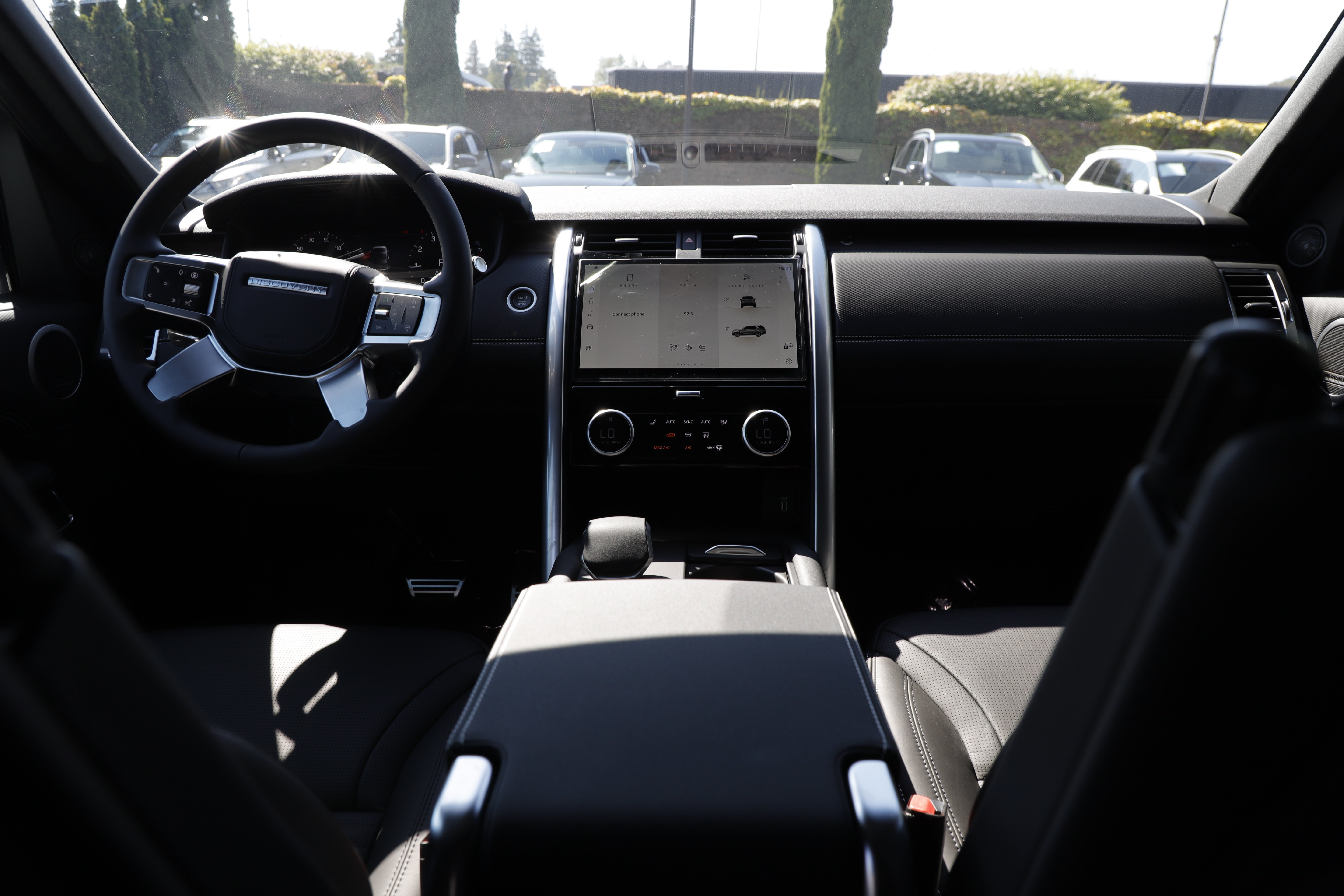 New 2026 Land Rover Discovery Dynamic SE AWD/4WD image 16