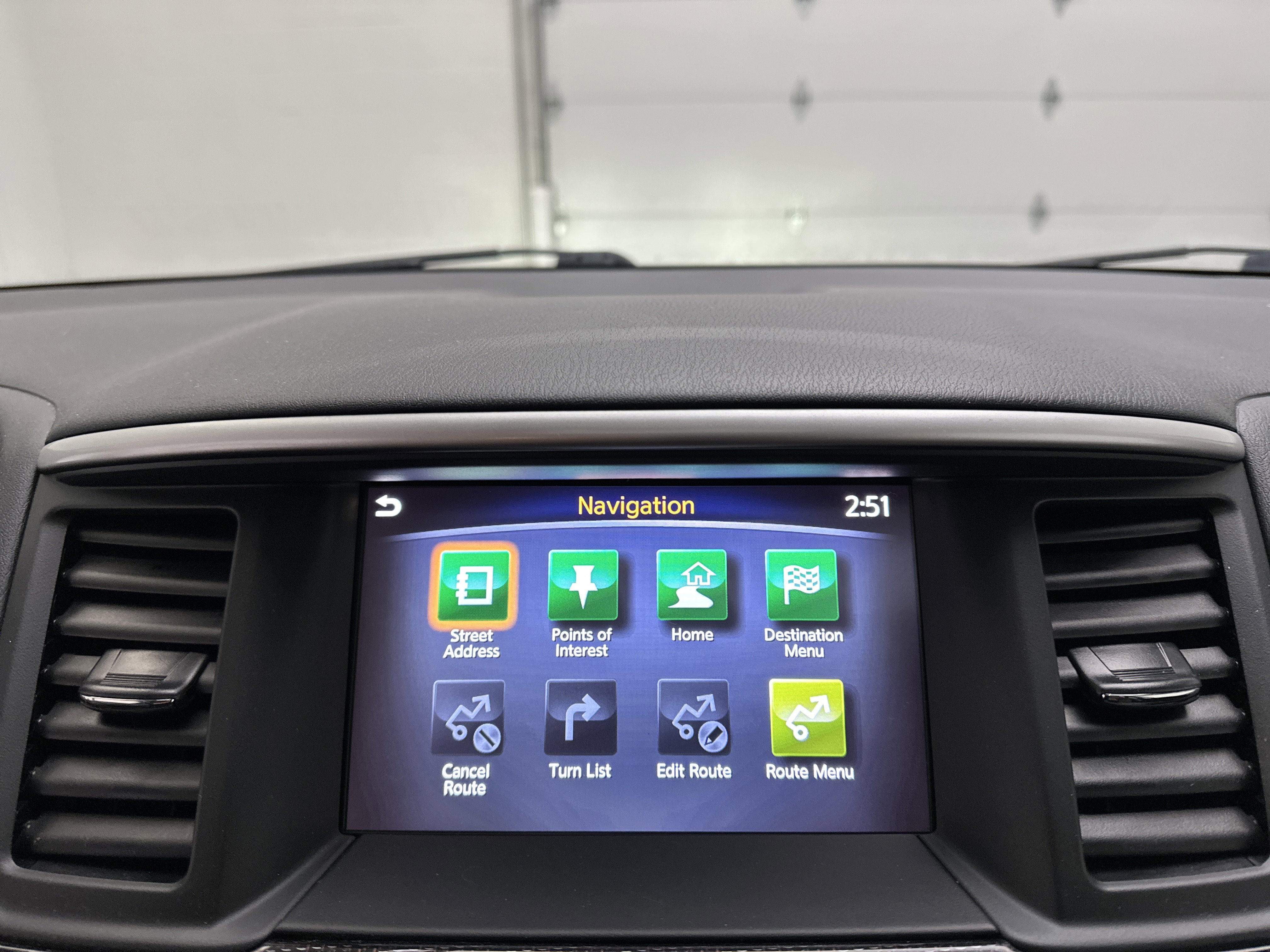 Used 2020 Nissan Pathfinder SL image 36