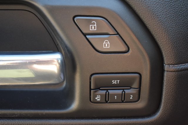 Certified 2020 Chevrolet Silverado 1500 High Country w/ Technology Package AWD/4WD image 27