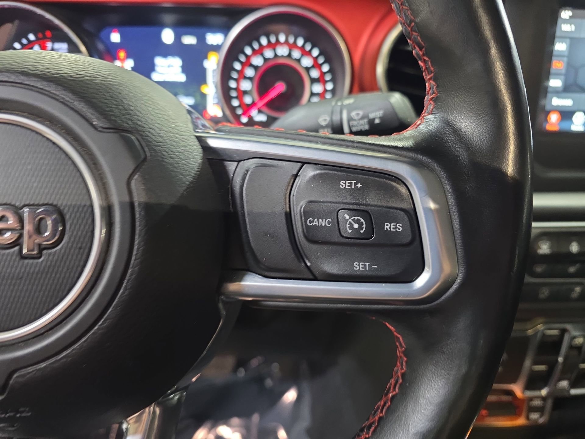 Used 2020 Jeep Gladiator Rubicon w/ Cold Weather Group AWD/4WD image 18