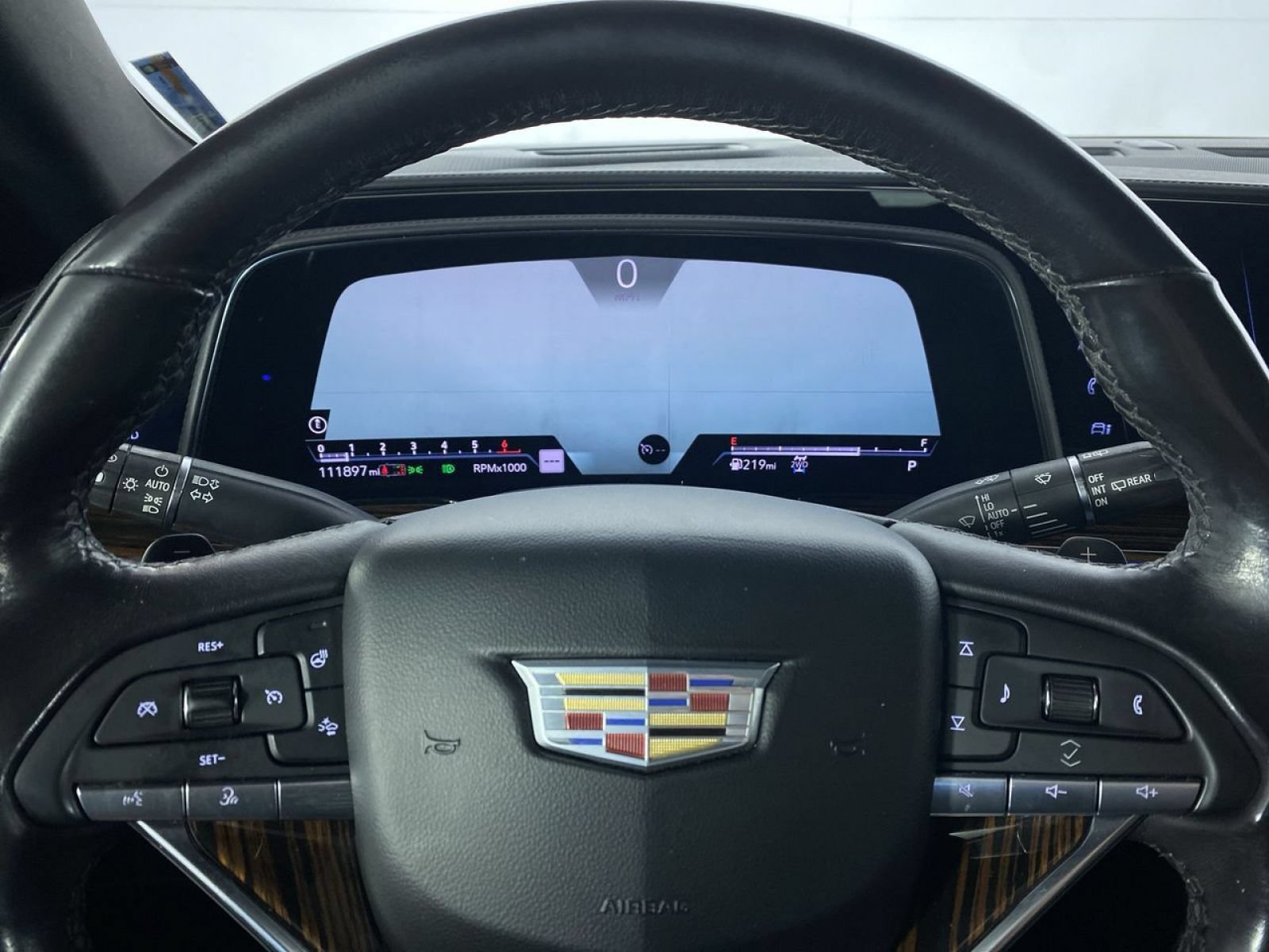 Certified 2021 Cadillac Escalade Premium Luxury AWD/4WD image 3