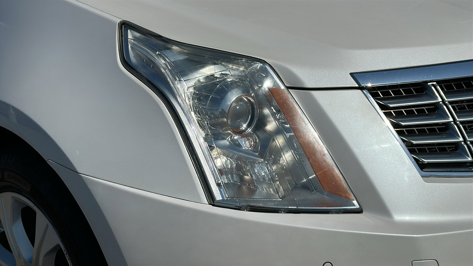 Used 2016 Cadillac SRX Performance w/ Driver Awareness Package image 4