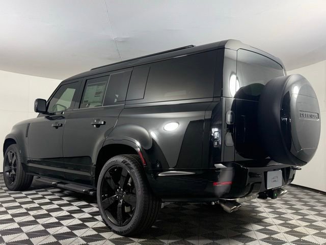 New 2026 Land Rover Defender 130 V8 image 4