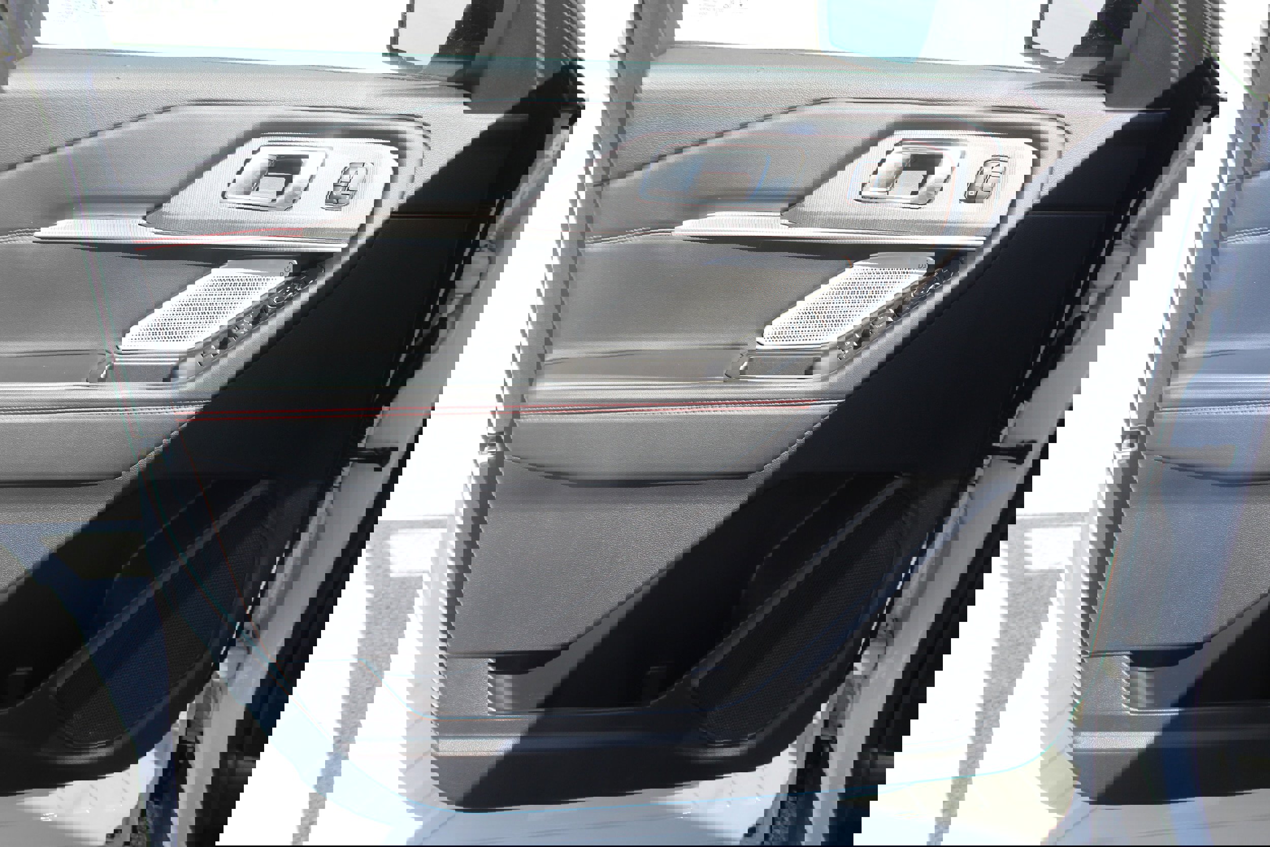 Used 2025 Ford Explorer ST image 17