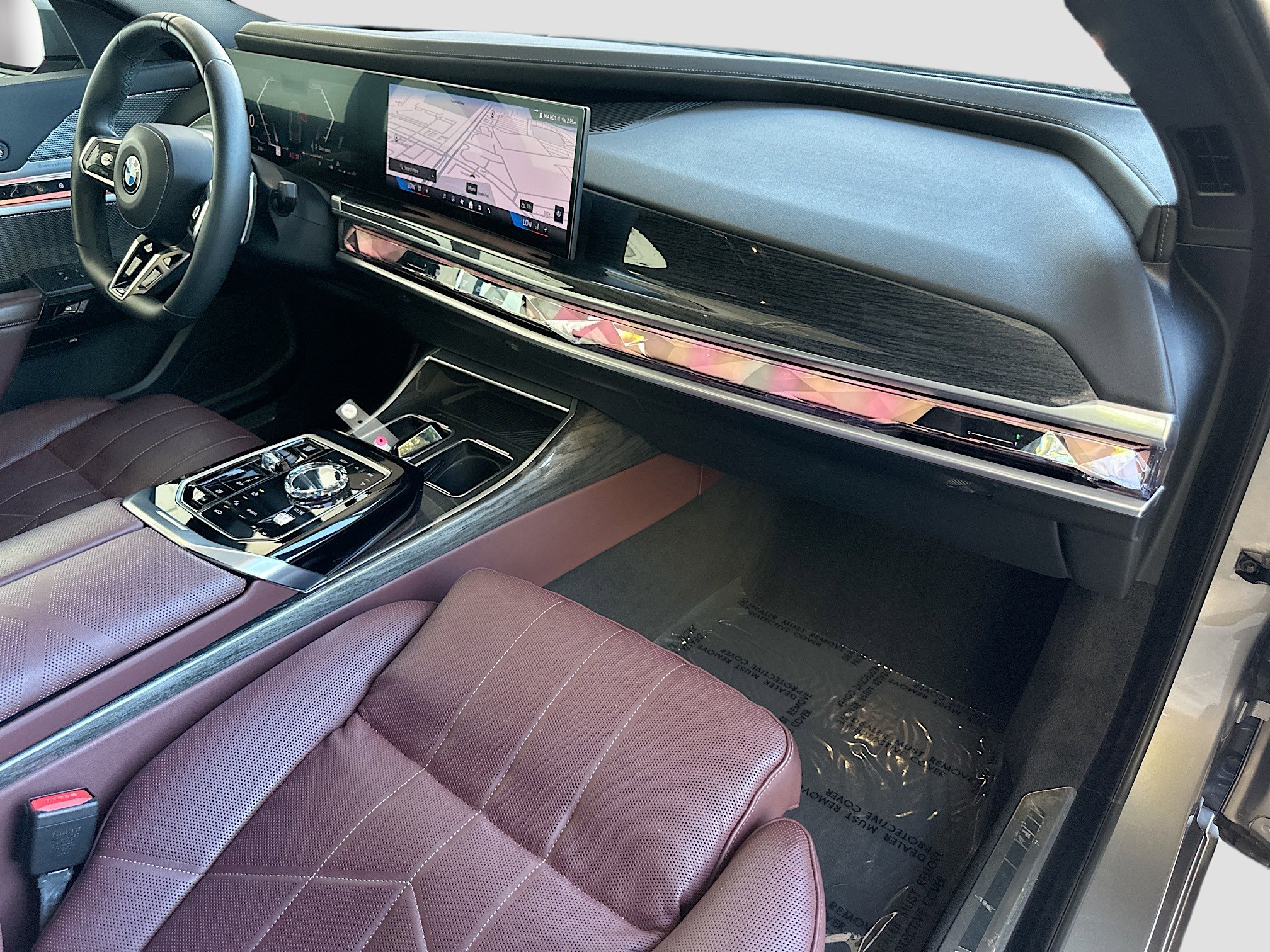 Certified 2023 BMW 740i image 31