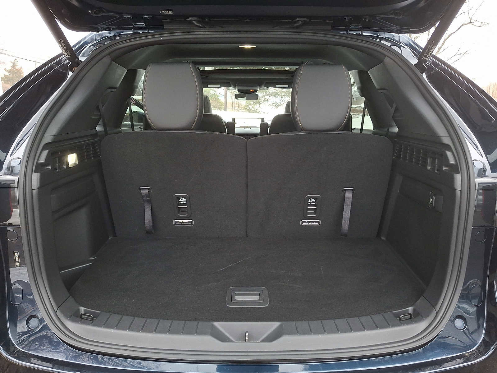 Used 2024 MAZDA CX-90 3.3 Turbo S w/ Premium Package image 27