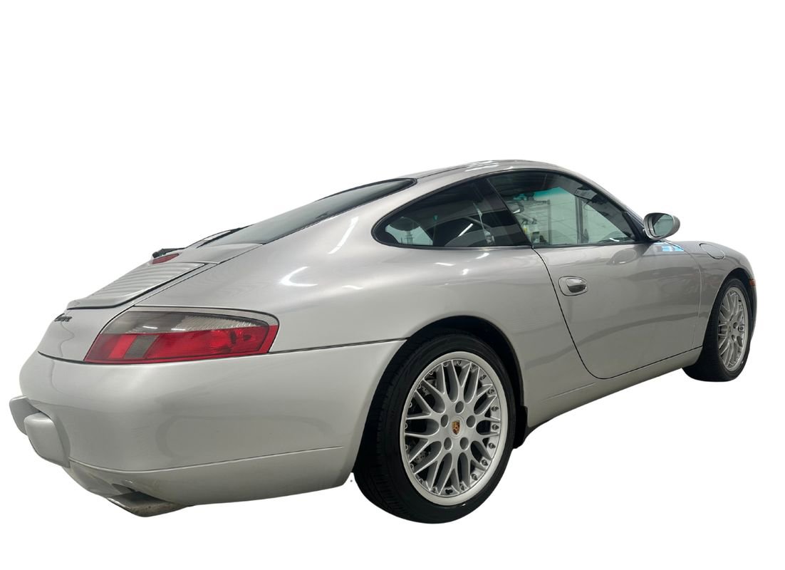 Used 2001 Porsche 911 Carrera image 4