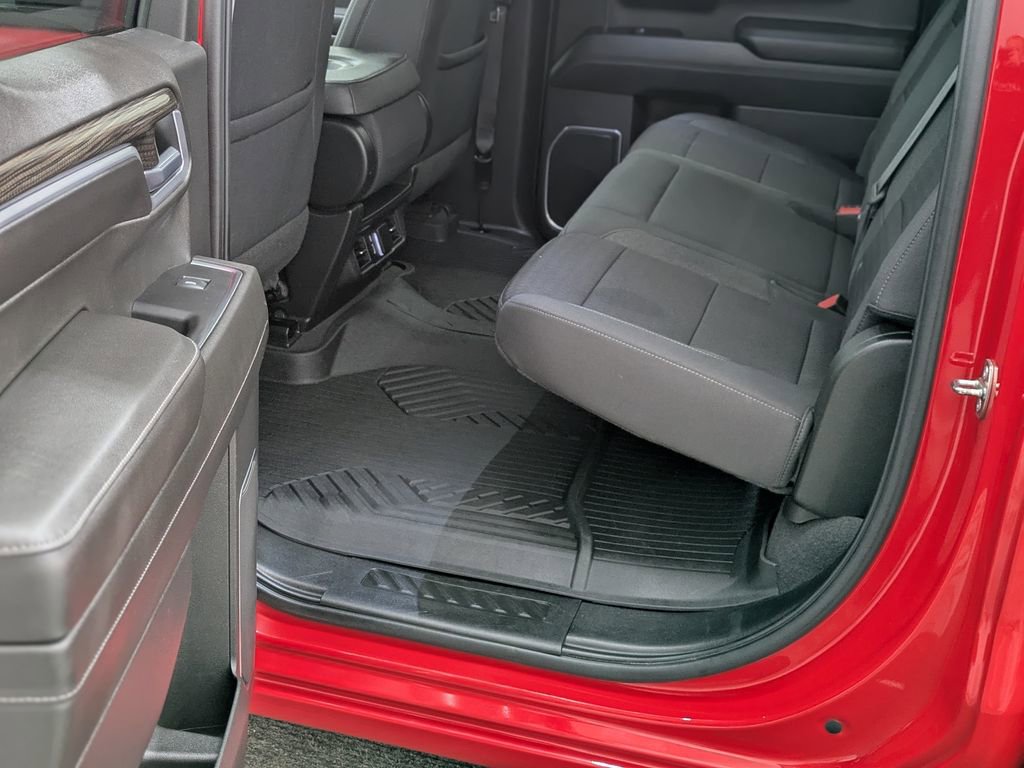 Used 2022 Chevrolet Silverado 1500 LT AWD/4WD image 31