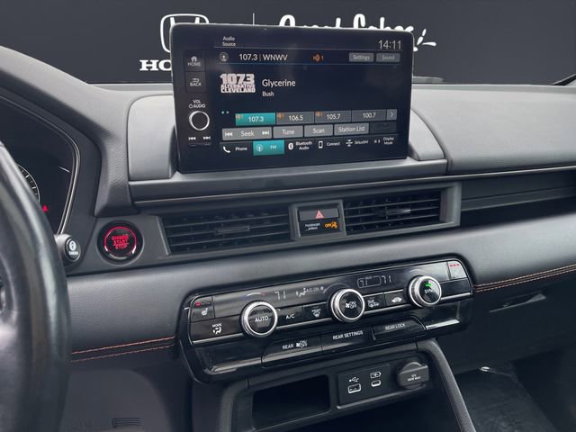 Used 2023 Honda Pilot TrailSport image 11