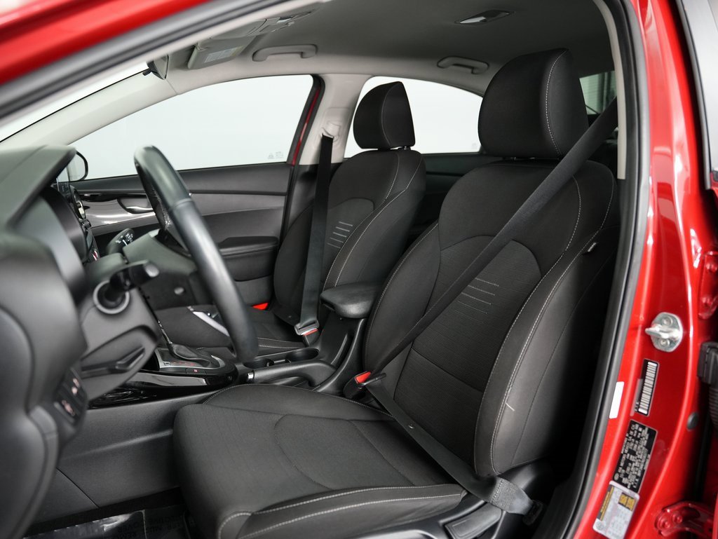 Used 2019 Kia Forte S image 40