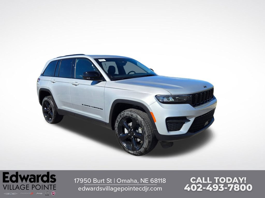 New 2025 Jeep Grand Cherokee Altitude AWD/4WD image 1