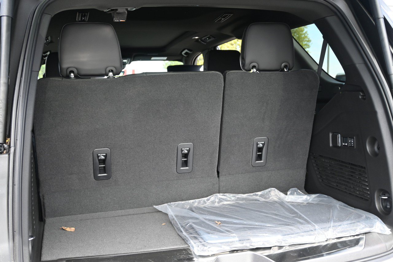 New 2027 GMC Yukon AT4 Ultimate AWD/4WD image 23