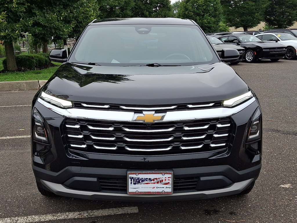 Used 2026 Chevrolet Equinox LT w/ Convenience Package II AWD/4WD image 8