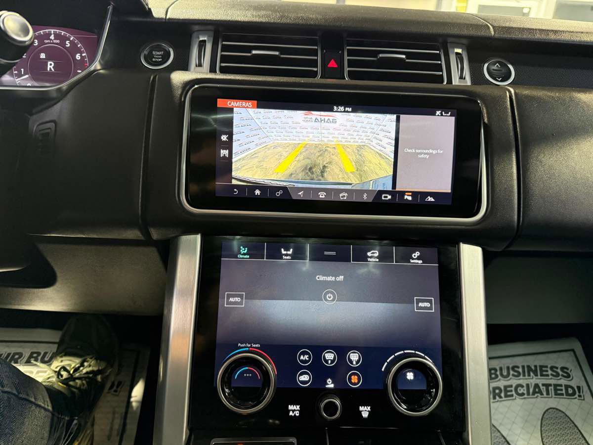 Used 2019 Land Rover Range Rover HSE AWD/4WD image 25